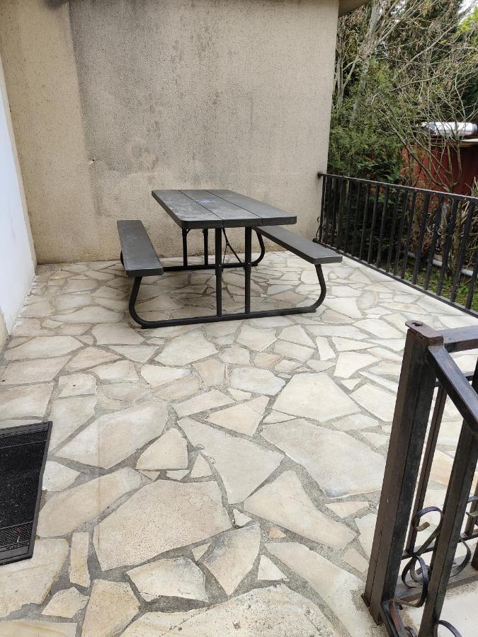 Hotel Les 4 Chenes Pontault-Combault Luaran gambar